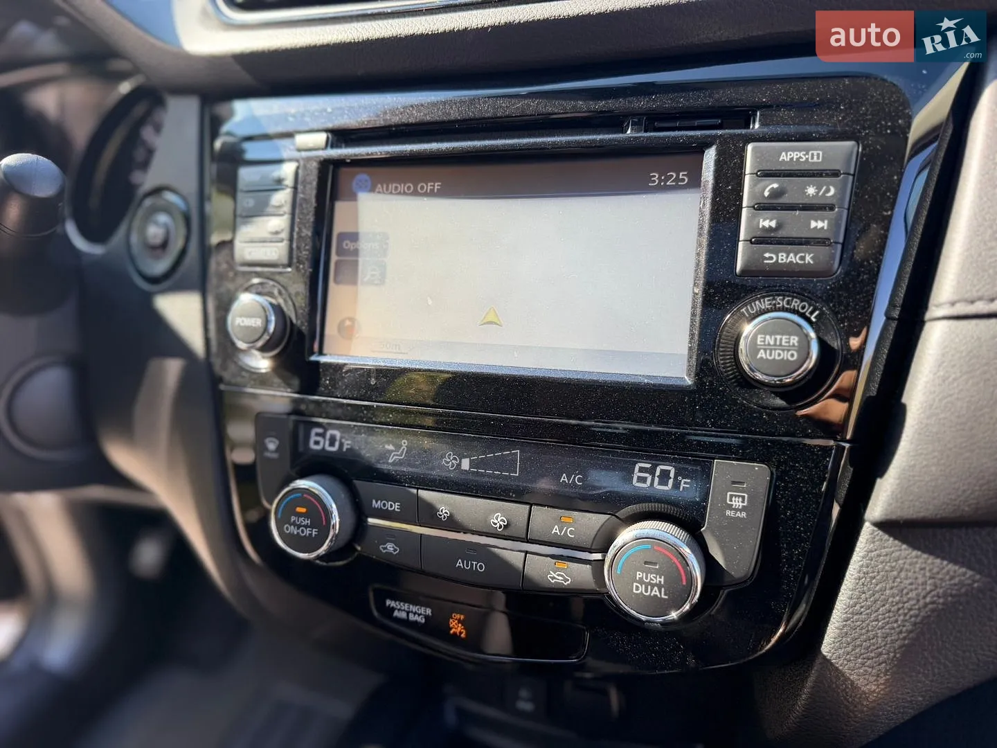 2017 Nissan Rogue - мініатюра 42