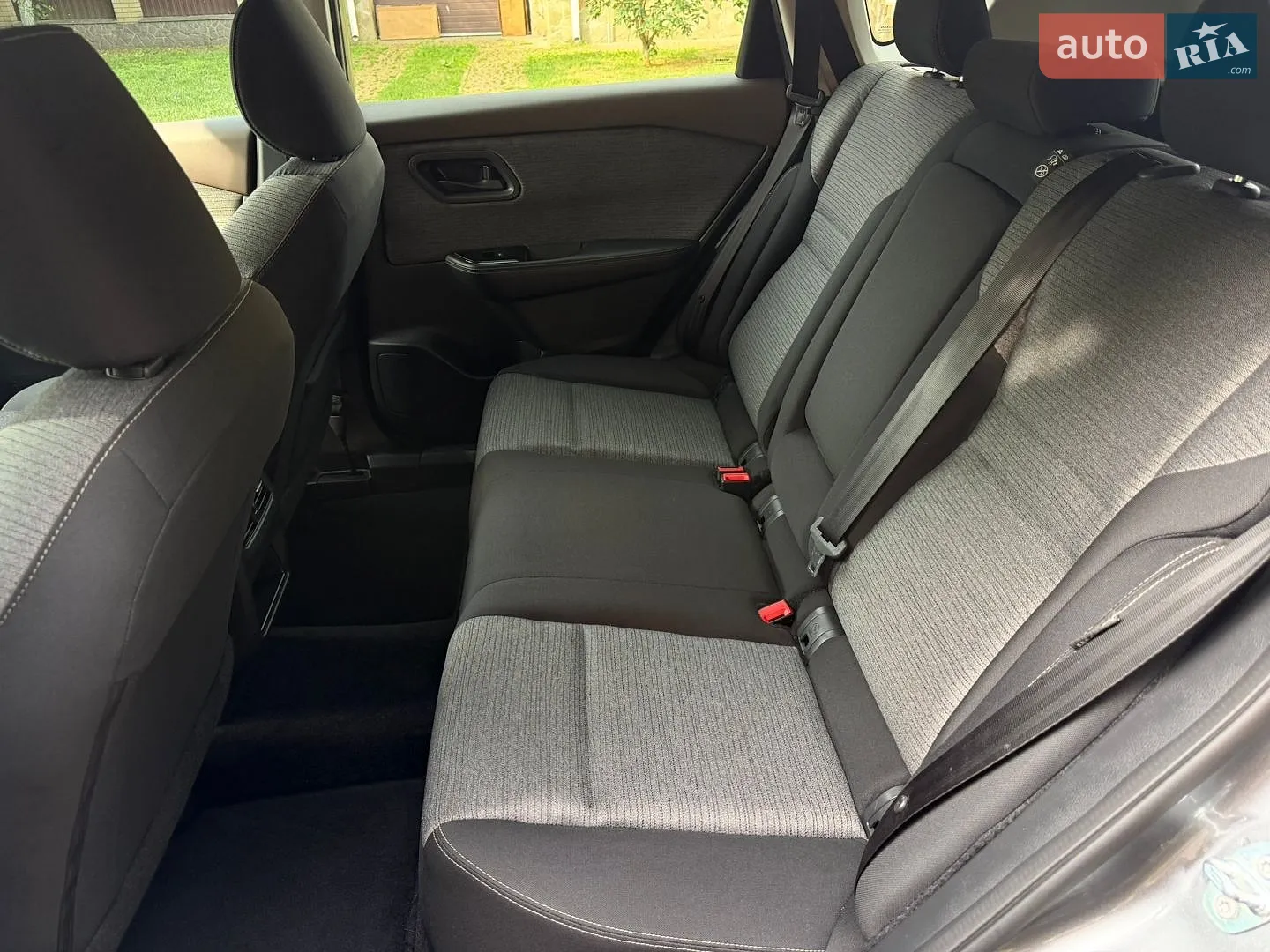 2021 Nissan Rogue - мініатюра 15