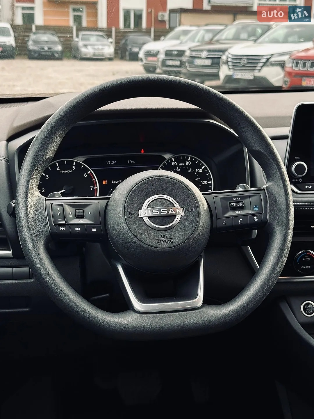 2023 Nissan Rogue - мініатюра 31