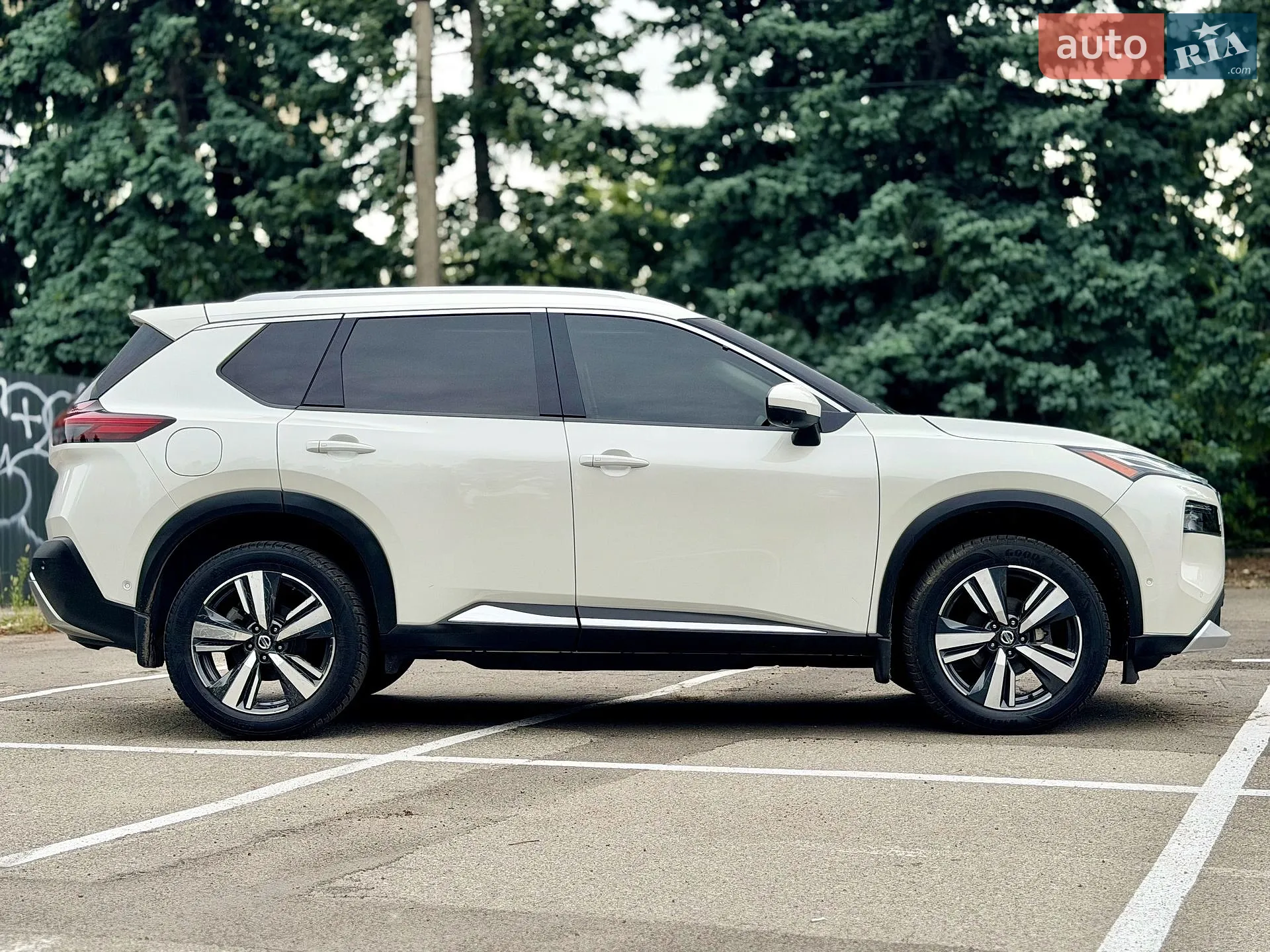 2021 Nissan Rogue - мініатюра 9