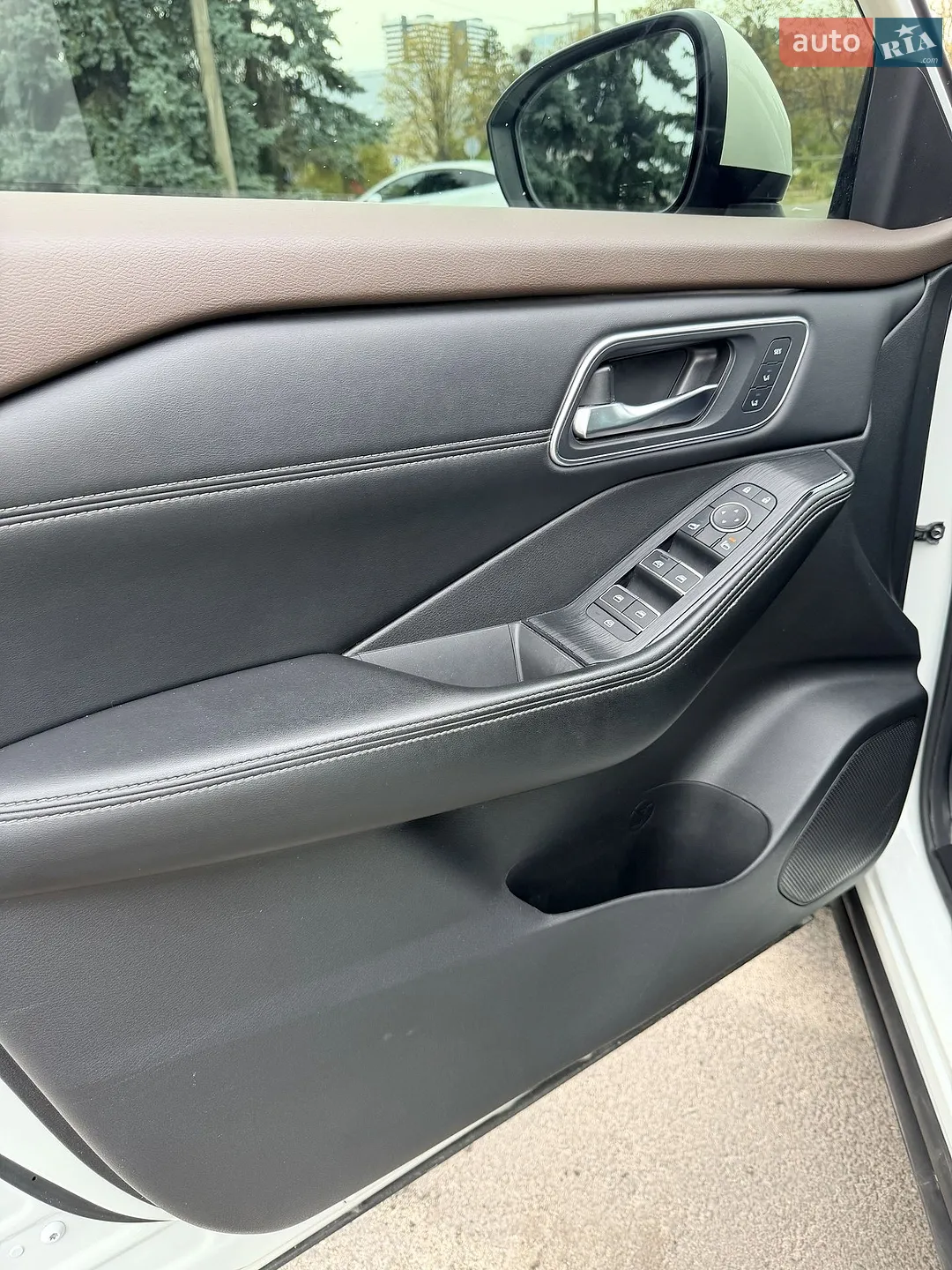 2021 Nissan Rogue - мініатюра 15