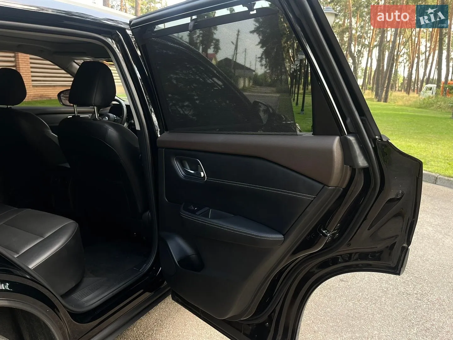 2021 Nissan Rogue - мініатюра 16