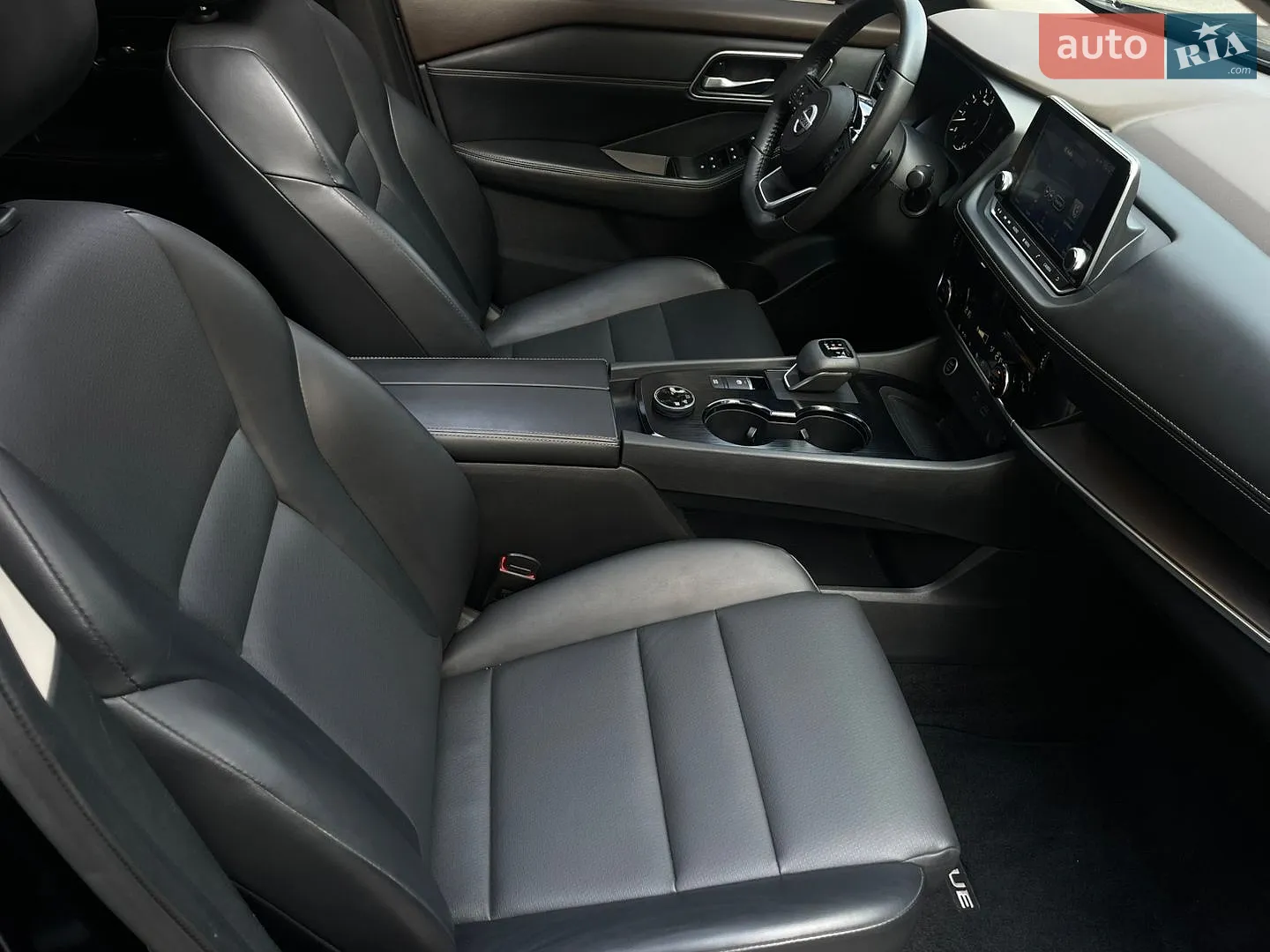 2021 Nissan Rogue - мініатюра 25