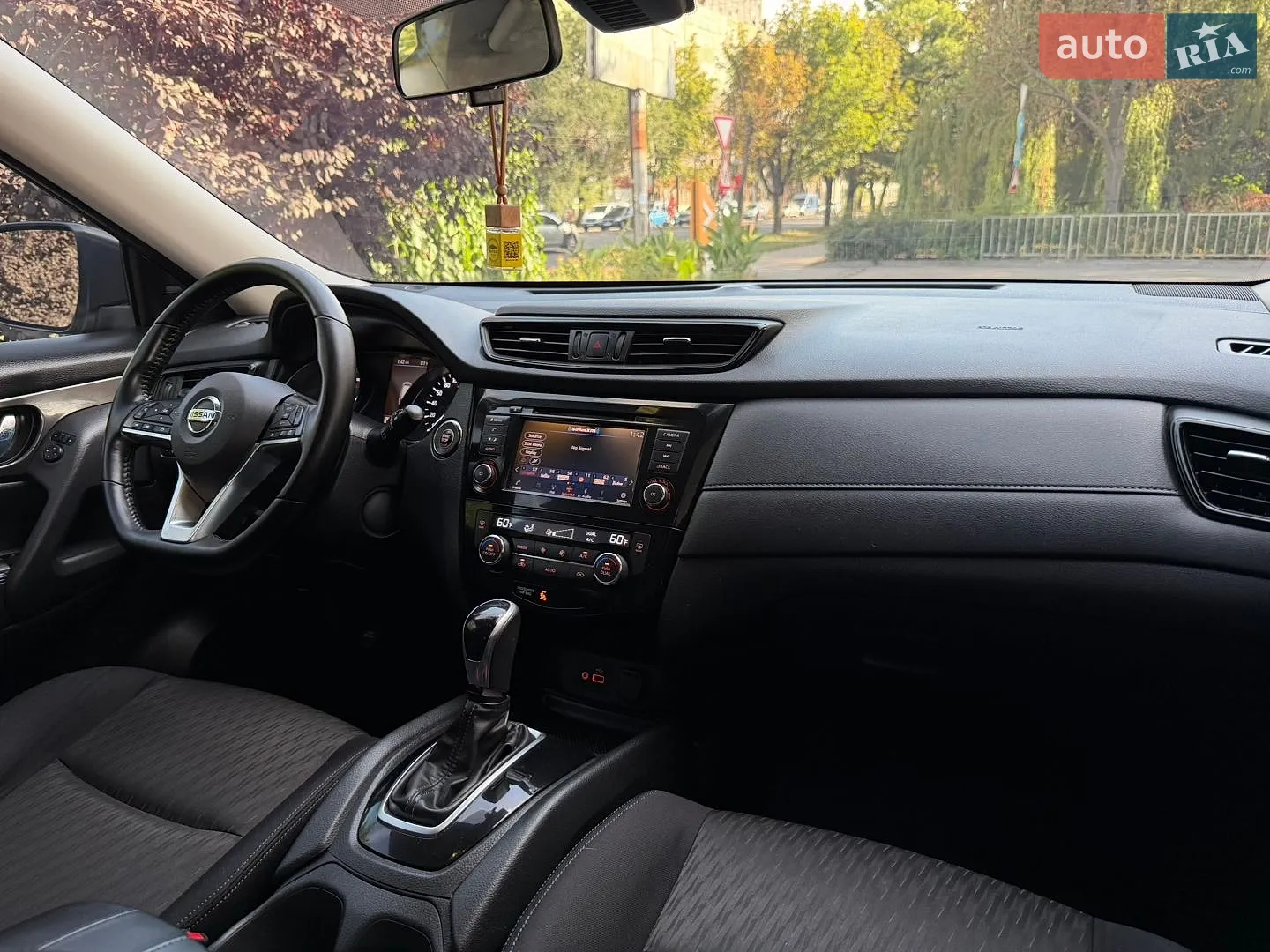 2018 Nissan Rogue - мініатюра 13