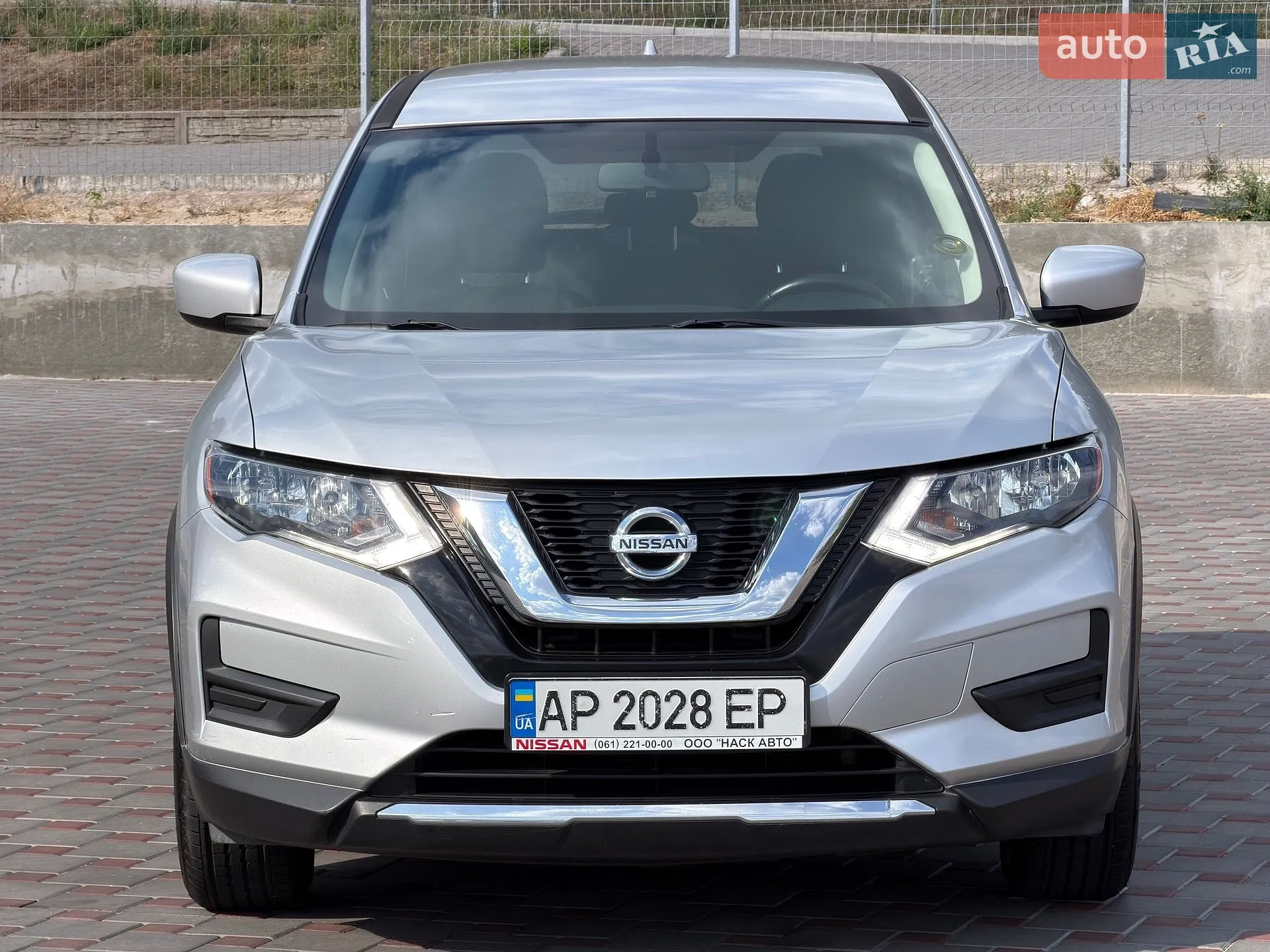 2016 Nissan Rogue - мініатюра 2