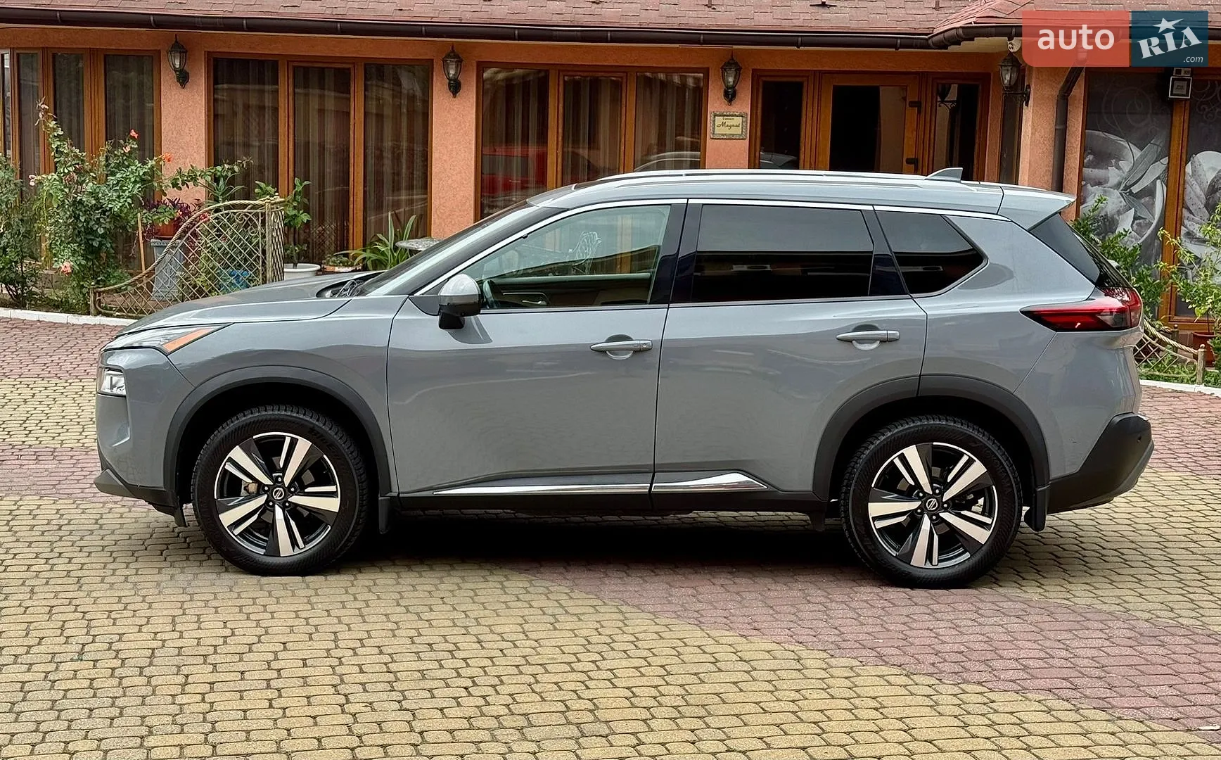 2020 Nissan Rogue - мініатюра 9