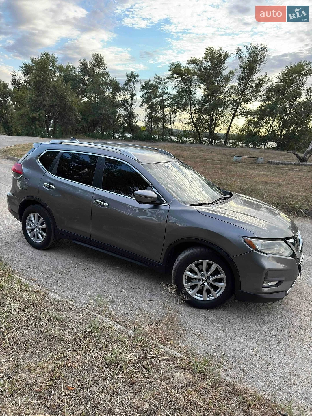 2017 Nissan Rogue - мініатюра 4