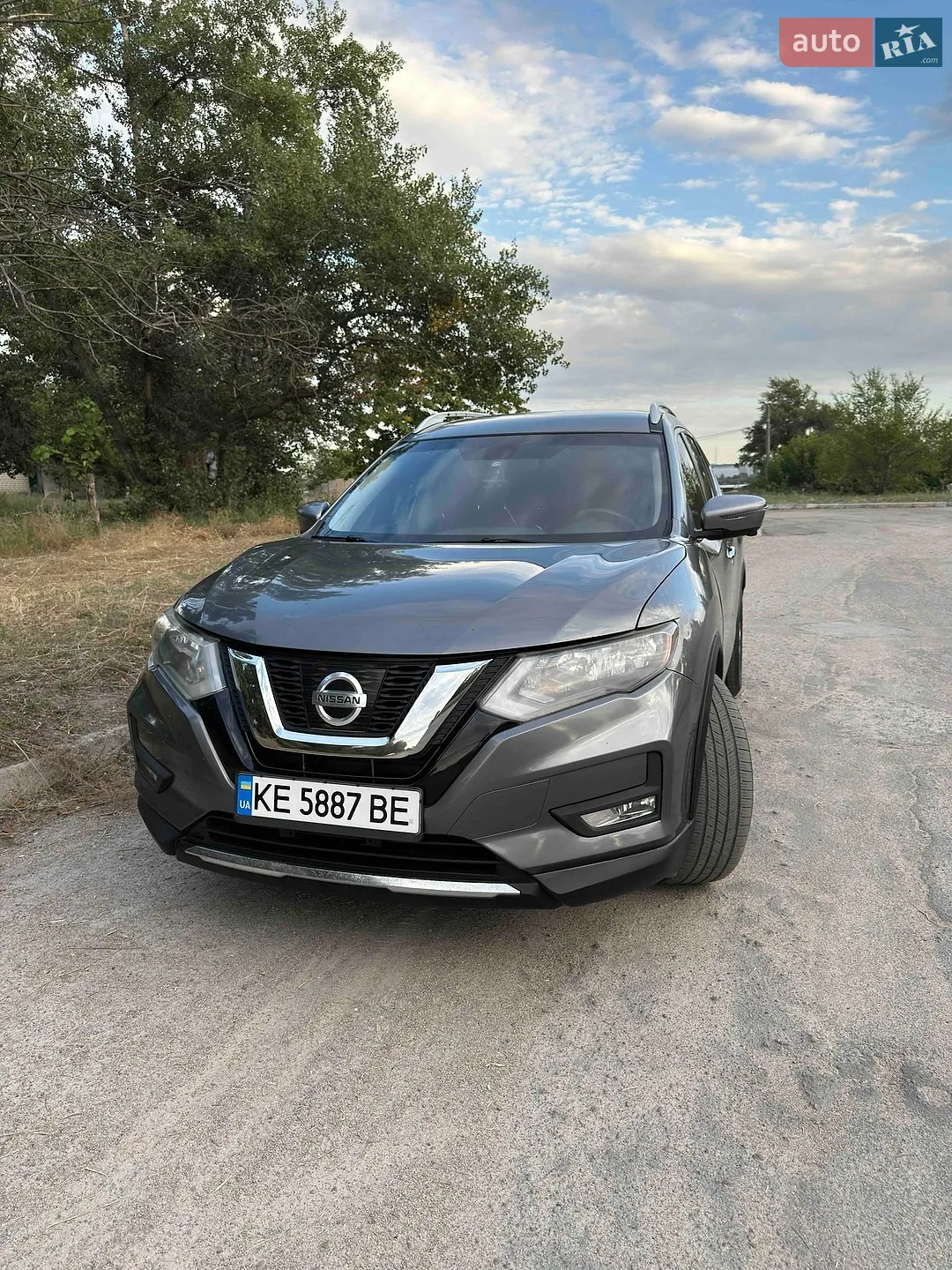 2017 Nissan Rogue - мініатюра 2