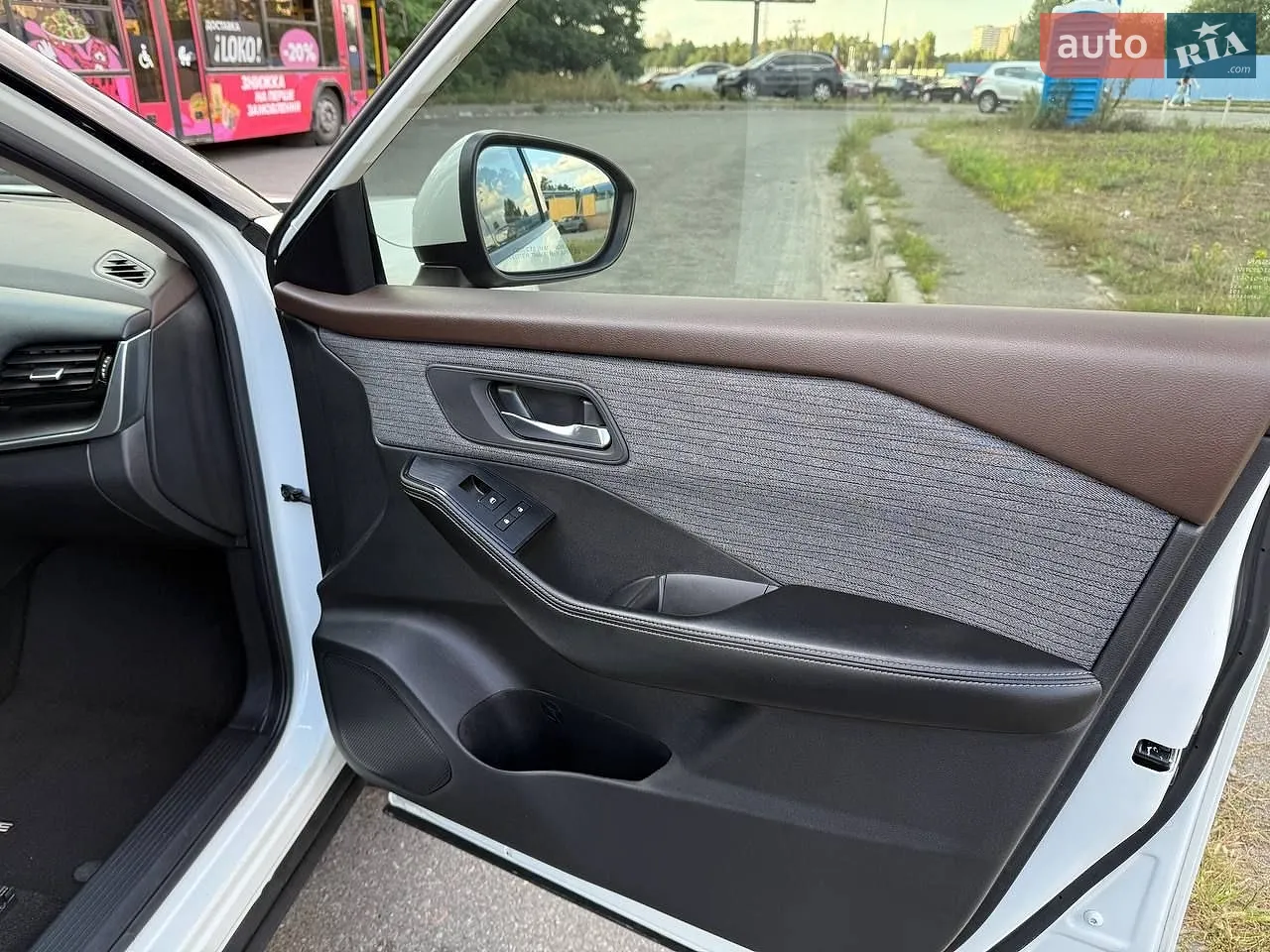2021 Nissan Rogue - мініатюра 19