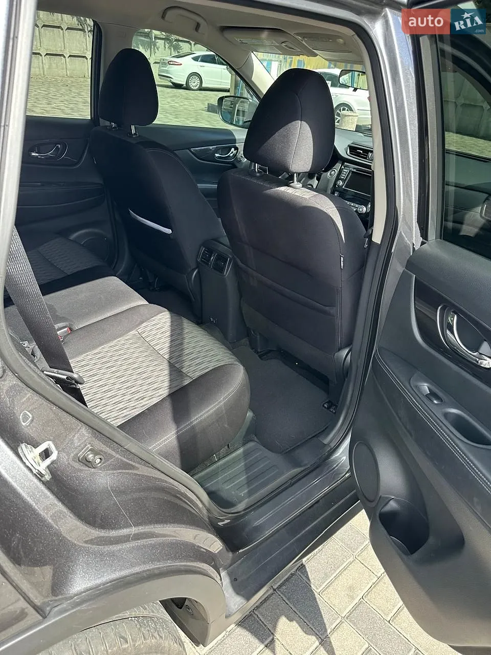 2019 Nissan Rogue - мініатюра 9