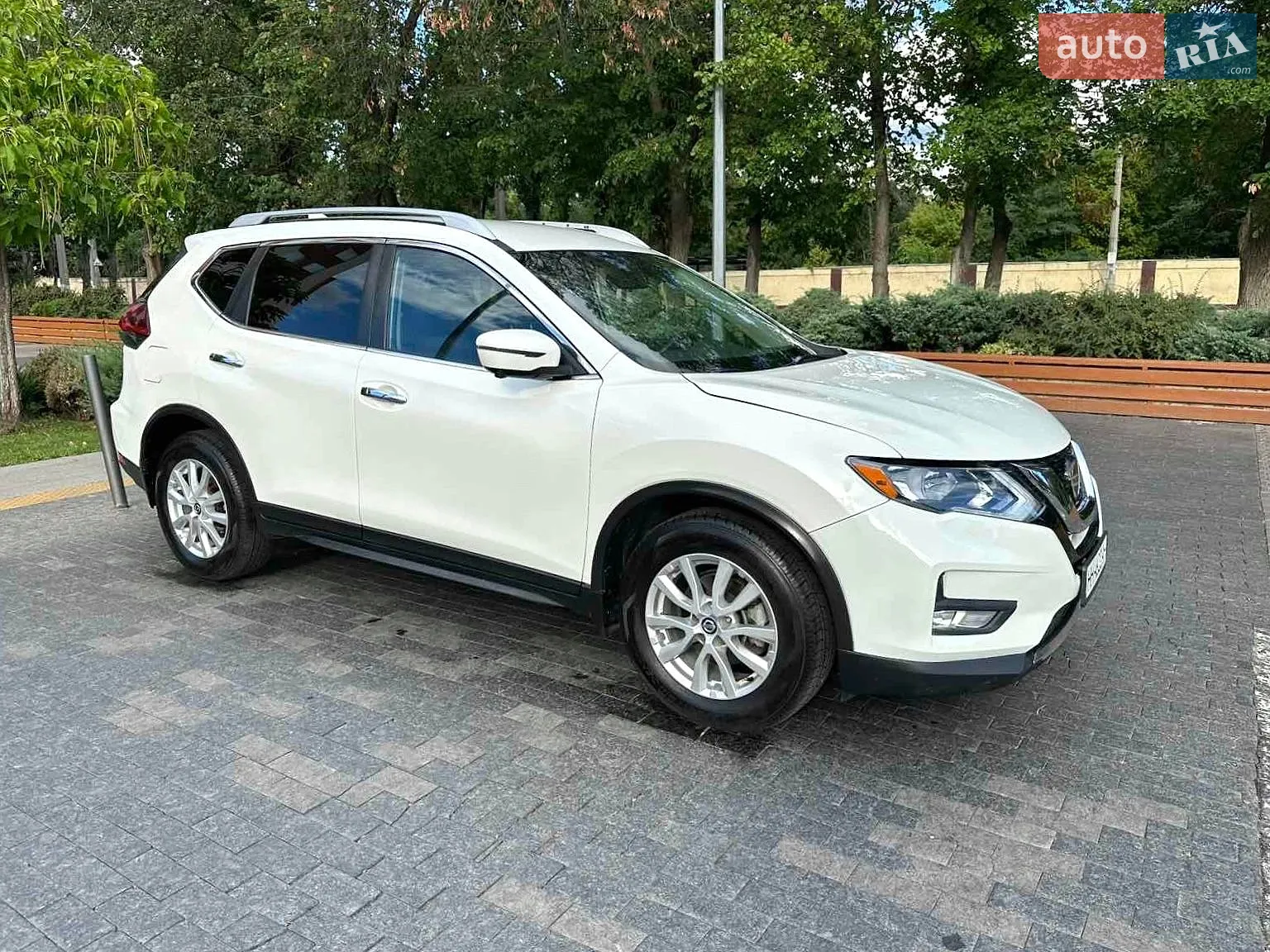 2018 Nissan Rogue - мініатюра 11
