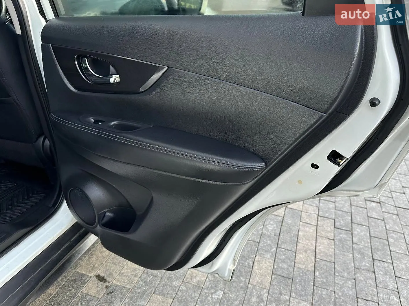 2018 Nissan Rogue - мініатюра 27