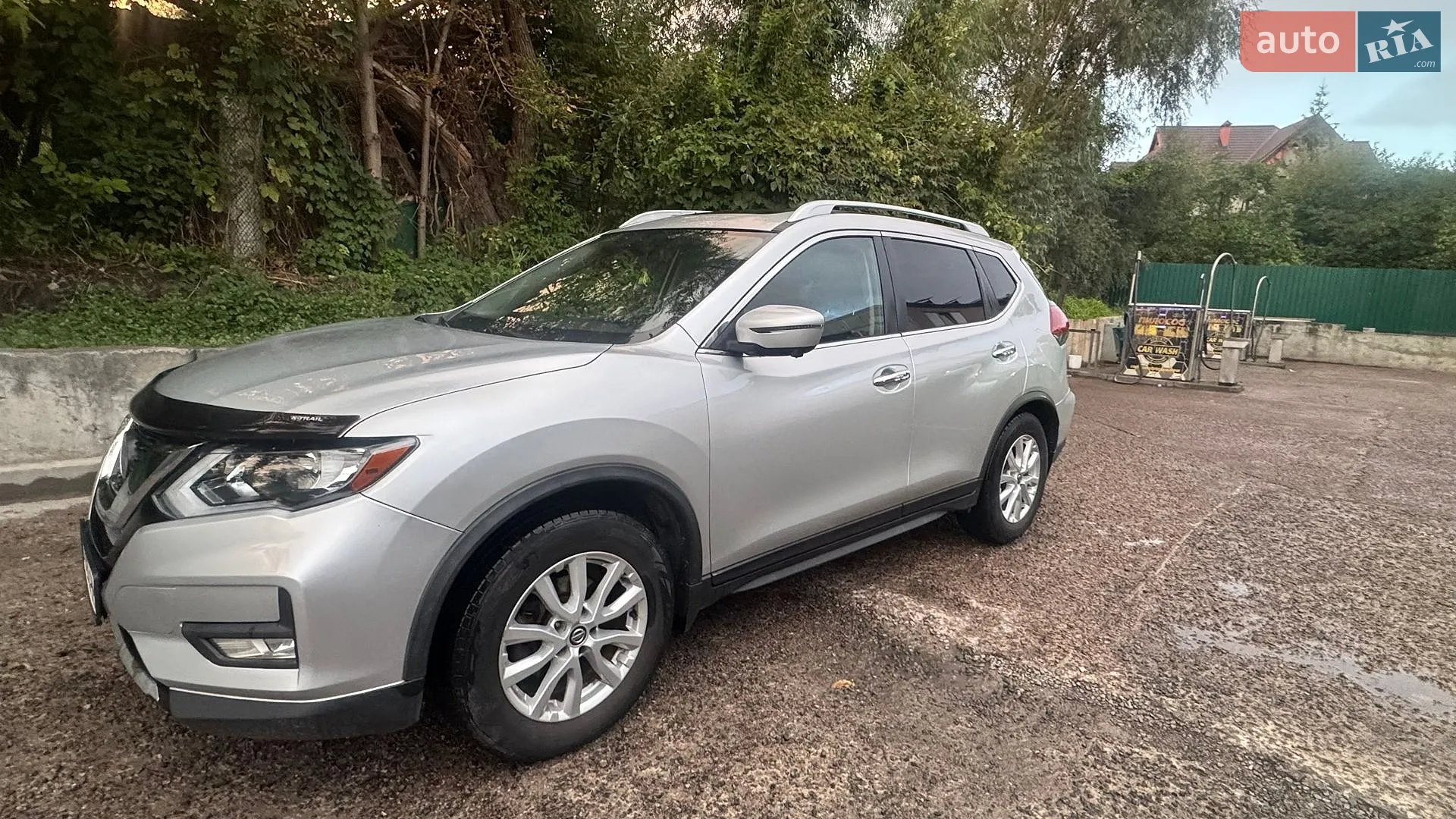 2017 Nissan Rogue - мініатюра 2
