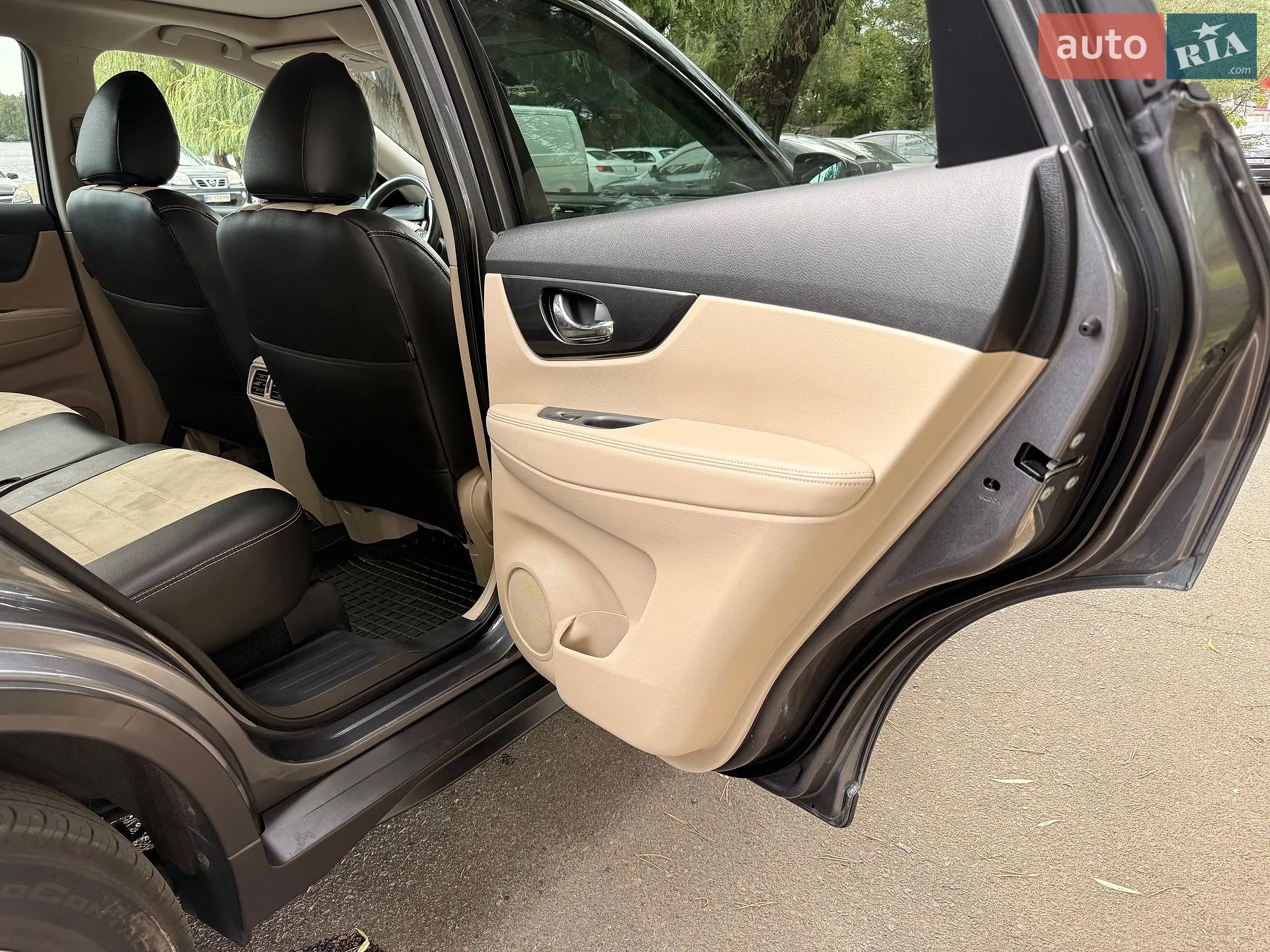 2017 Nissan Rogue - мініатюра 28