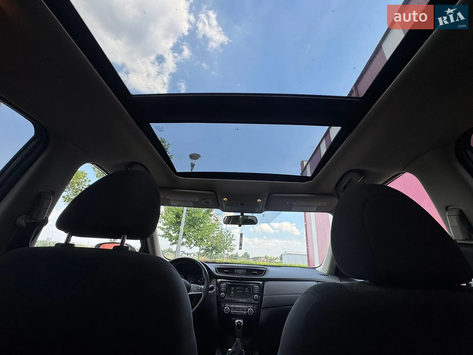 2018 Nissan Rogue - мініатюра 16