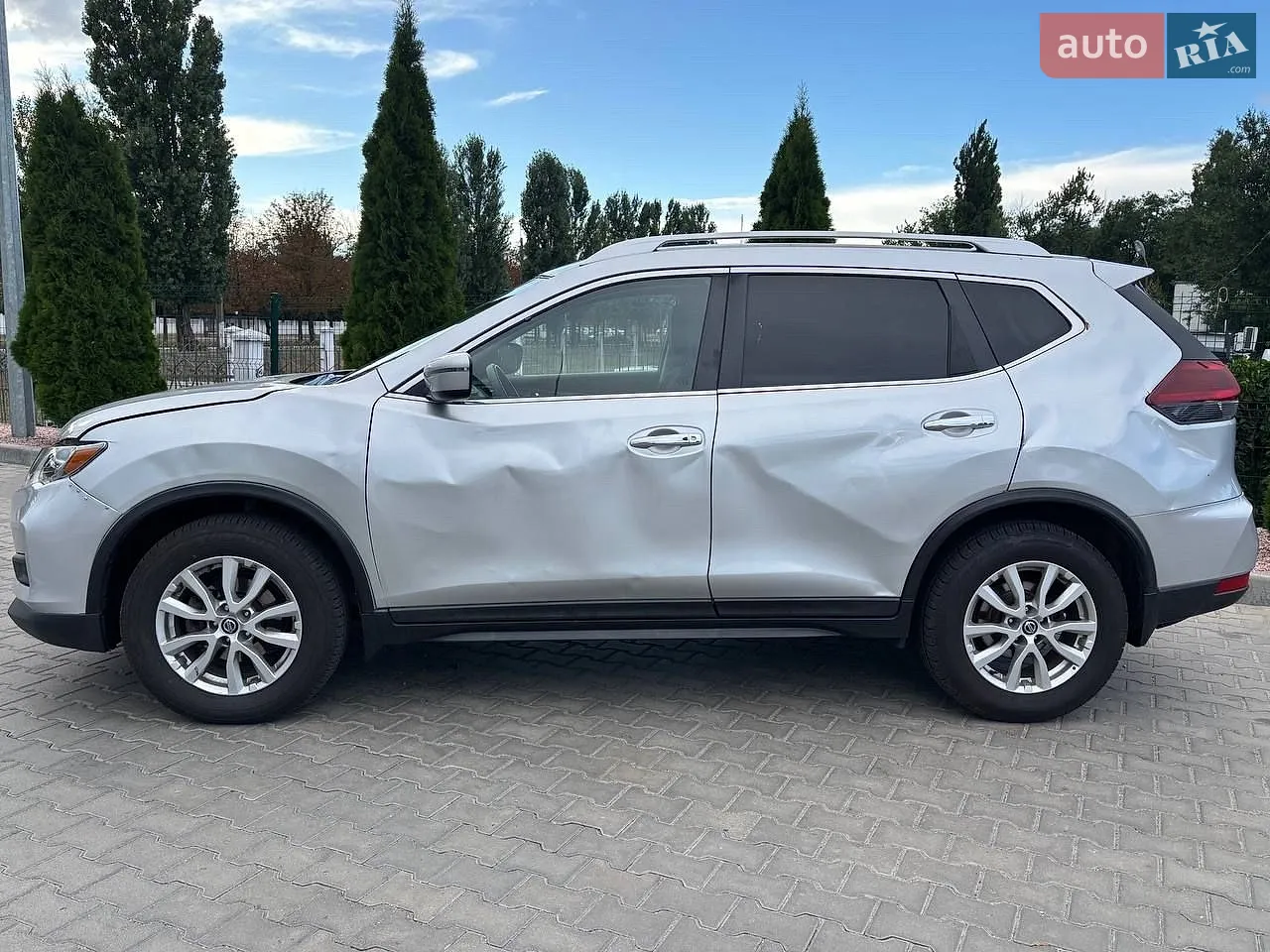 2019 Nissan Rogue - мініатюра 3