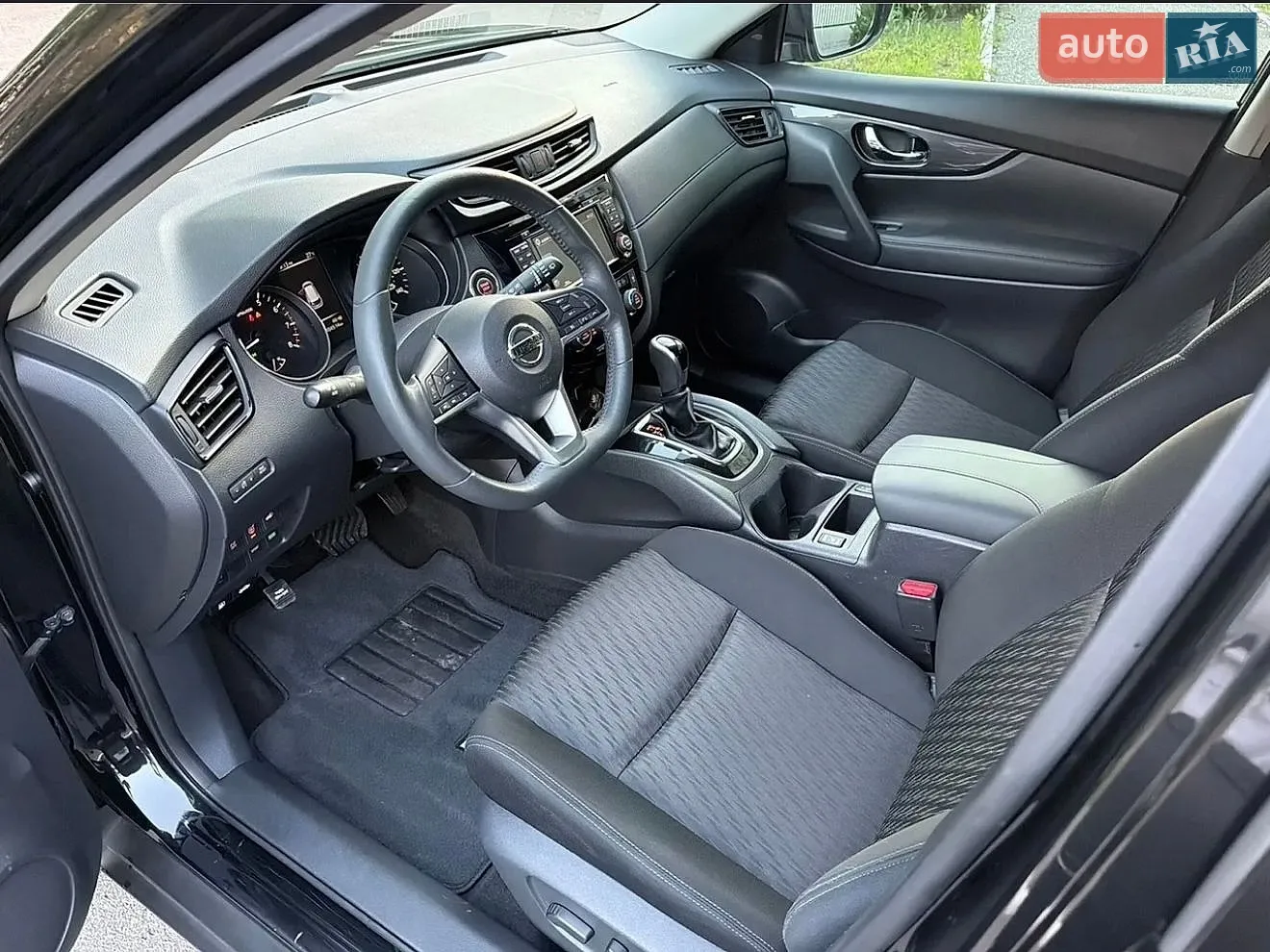 2019 Nissan Rogue - мініатюра 16