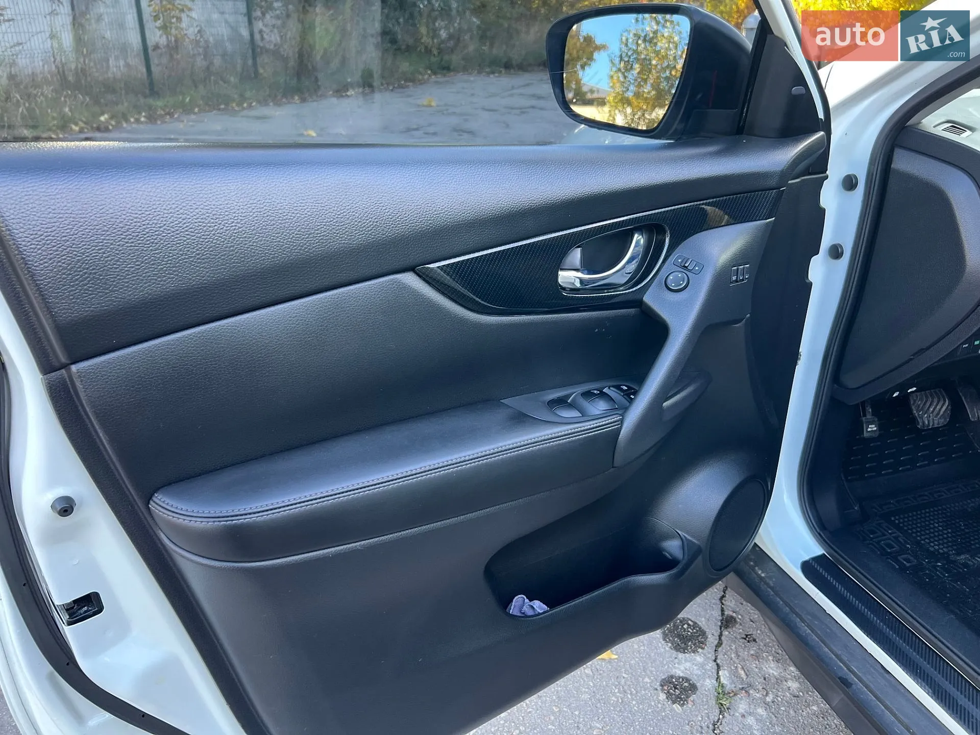 2017 Nissan Rogue - мініатюра 11