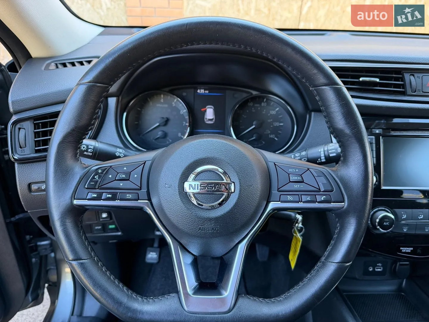 2018 Nissan Rogue - мініатюра 16