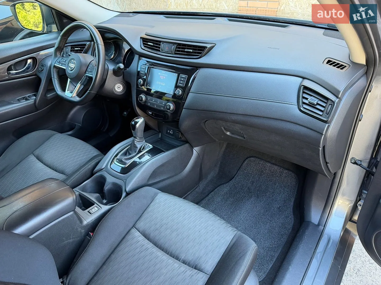2018 Nissan Rogue - мініатюра 23