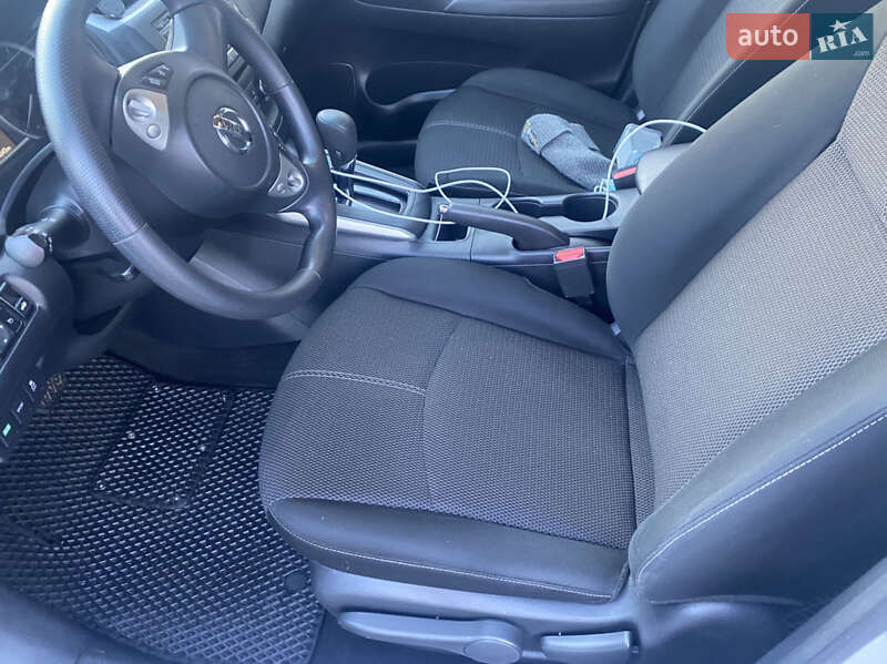 Седан Nissan Sentra 2018 в Києві