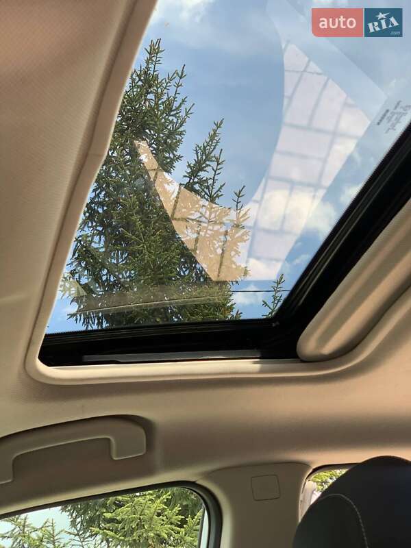 Седан Nissan Sentra 2017 в Запоріжжі