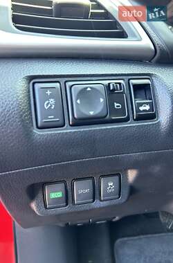 Седан Nissan Sentra 2016 в Луцьку