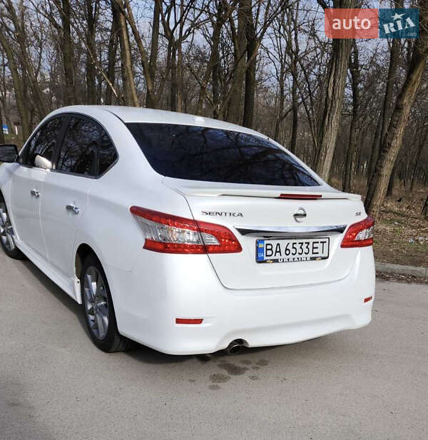 Седан Nissan Sentra 2015 в Днепре