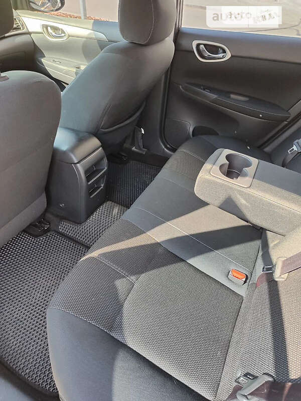 Седан Nissan Sentra 2015 в Виннице