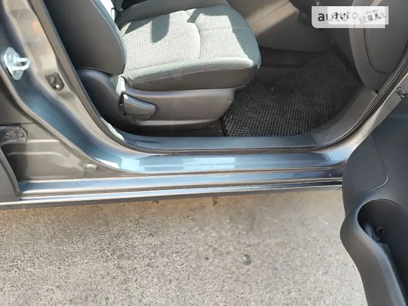 Nissan Sentra 2015 VIN 3N1AB7AP6FY279717 фото оголошення 14 з 66