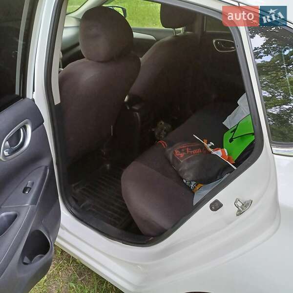 Седан Nissan Sentra 2015 в Дніпрі