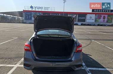 Седан Nissan Sentra 2018 в 