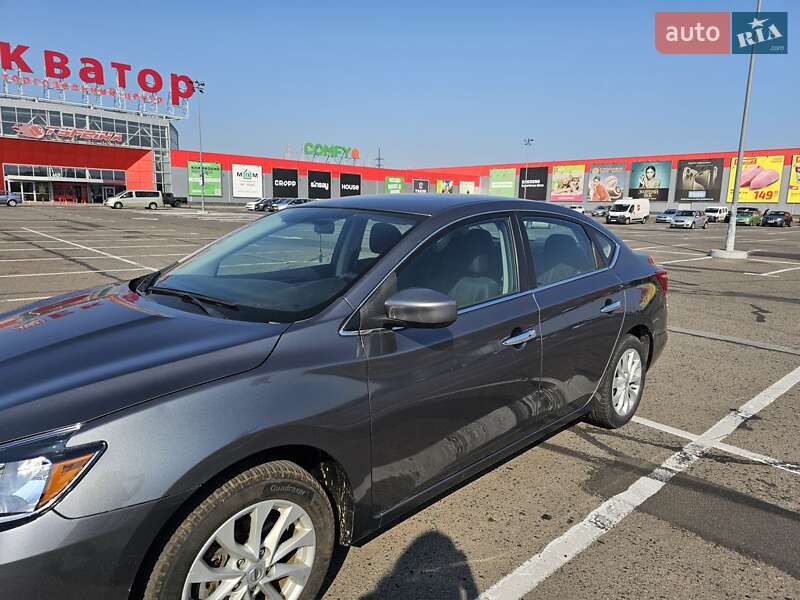 Седан Nissan Sentra 2018 в Рівному фото 5 Седан Nissan Sentra 2018 в Рівному