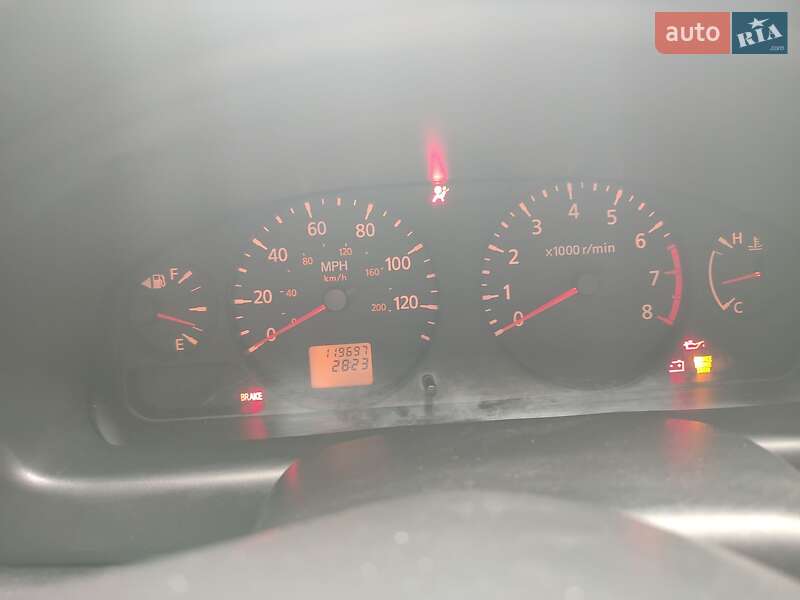 Седан Nissan Sentra 2006 в Львові