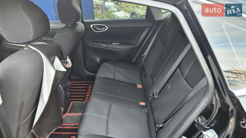 Седан Nissan Sentra 2017 в Днепре