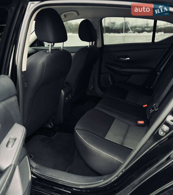 Седан Nissan Sentra 2020 в Рівному