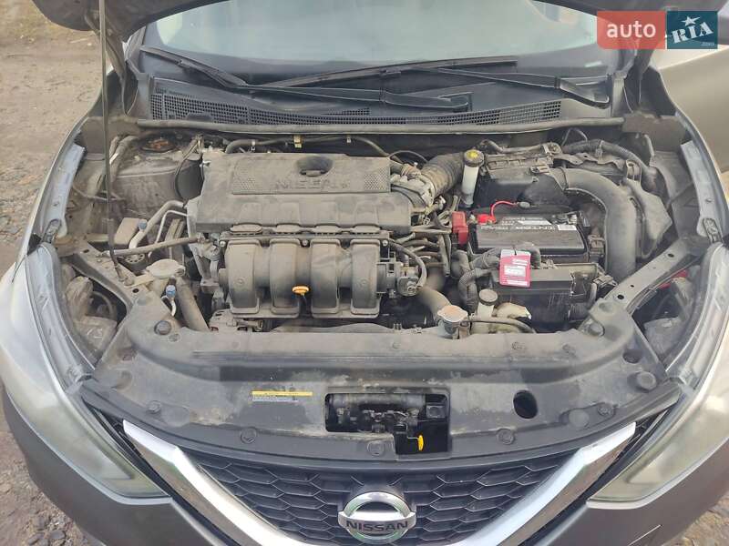 Седан Nissan Sentra 2018 в Кропивницком