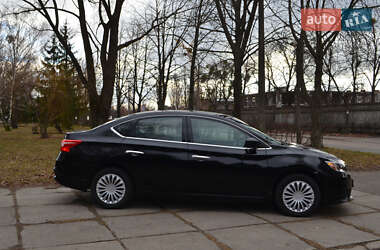 Седан Nissan Sentra 2017 в 