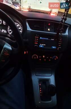 Седан Nissan Sentra 2014 в 