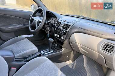 Седан Nissan Sentra 2003 в 