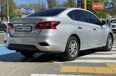 Седан Nissan Sentra 2018 в 