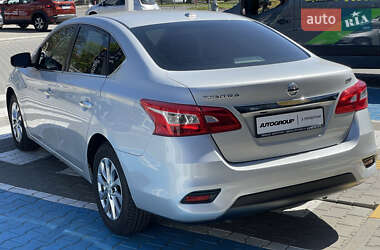 Седан Nissan Sentra 2018 в 