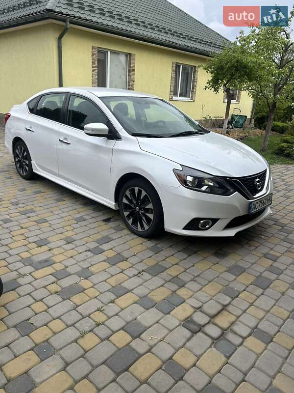 Седан Nissan Sentra 2017 в Луцьку