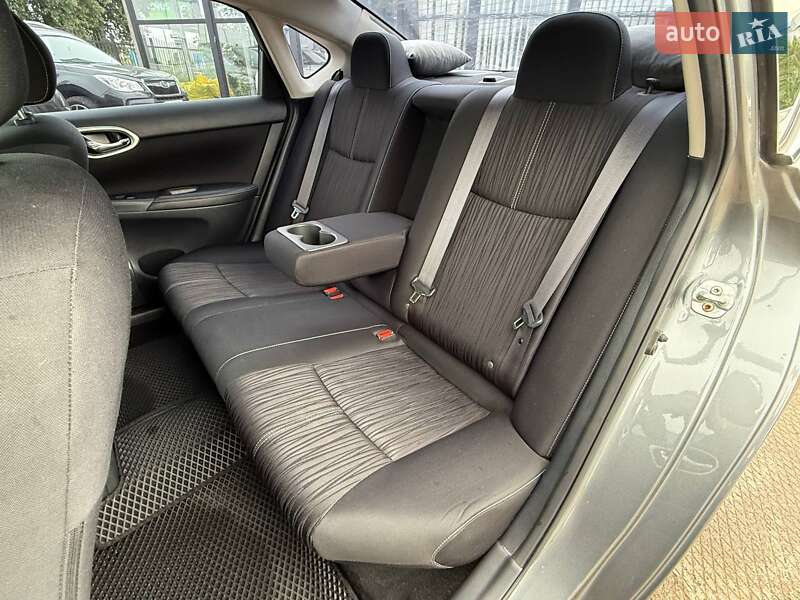 Седан Nissan Sentra 2016 в Киеве