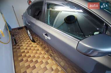 Седан Nissan Sentra 2015 в 