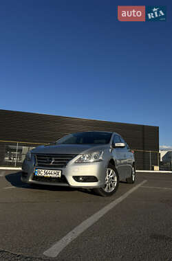 Седан Nissan Sentra 2015 в Львові