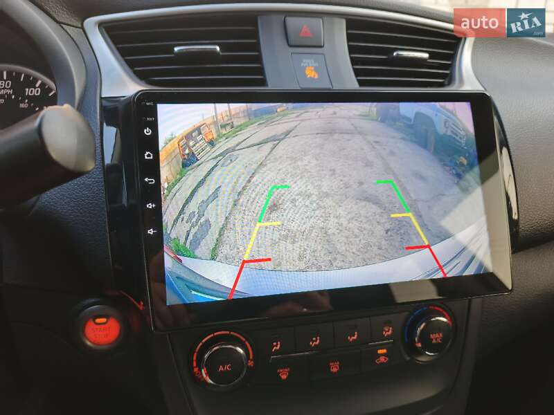 Седан Nissan Sentra 2016 в Синельниковому