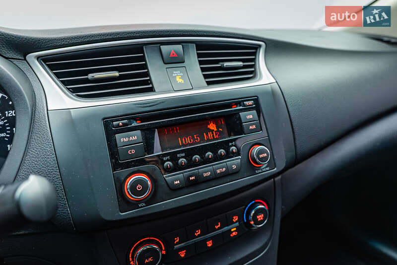 Седан Nissan Sentra 2016 в Києві