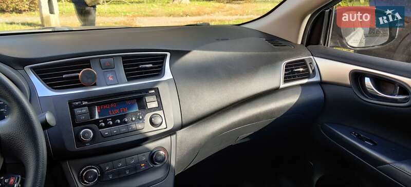 Седан Nissan Sentra 2016 в Києві