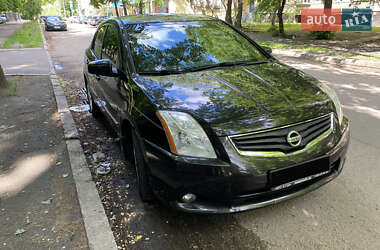 Седан Nissan Sentra 2010 в Києві